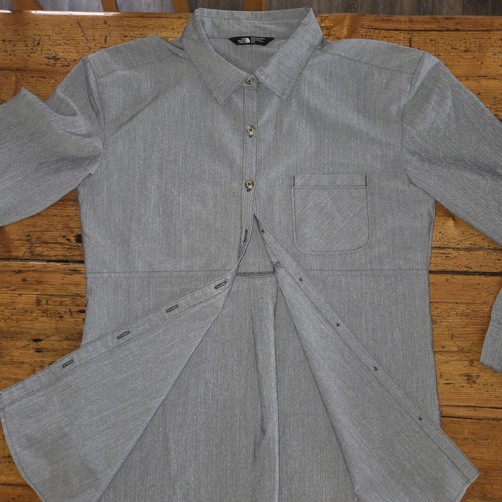 The North Face Women's Gray Button Down Shirt - Picture 2 of 8
